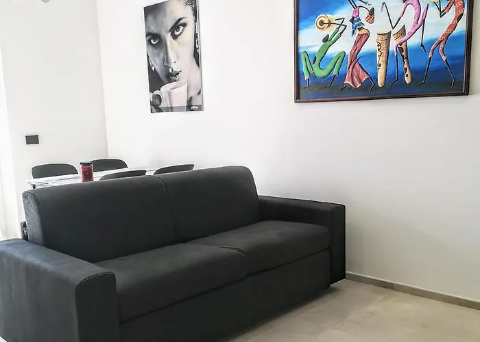 アパート Costasud Rita's House バーリ